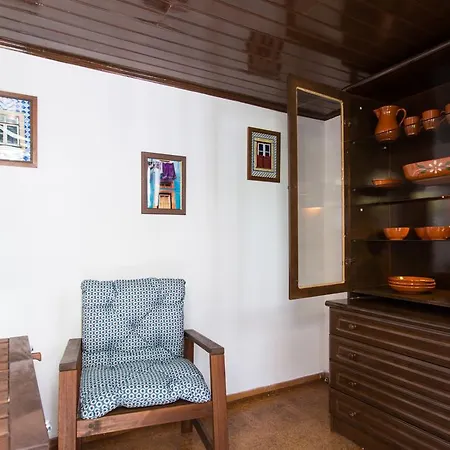 Lemon Tree House Apartment *
